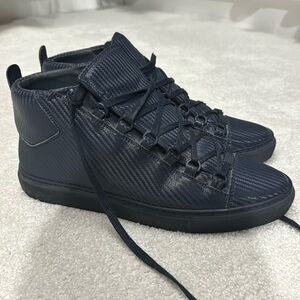Balenciaga Navy  Hitop Leather  Mens Sneakers SIZE 41
